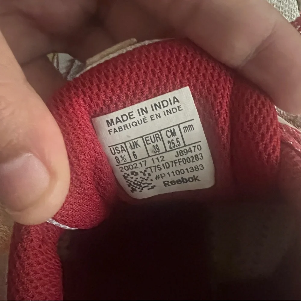 Authentic Reebok Shoes - Picture 3 of 3